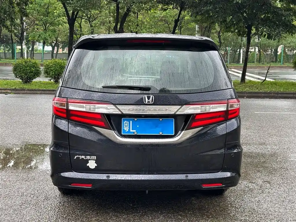 Honda Odyssey 2017 — фото 13