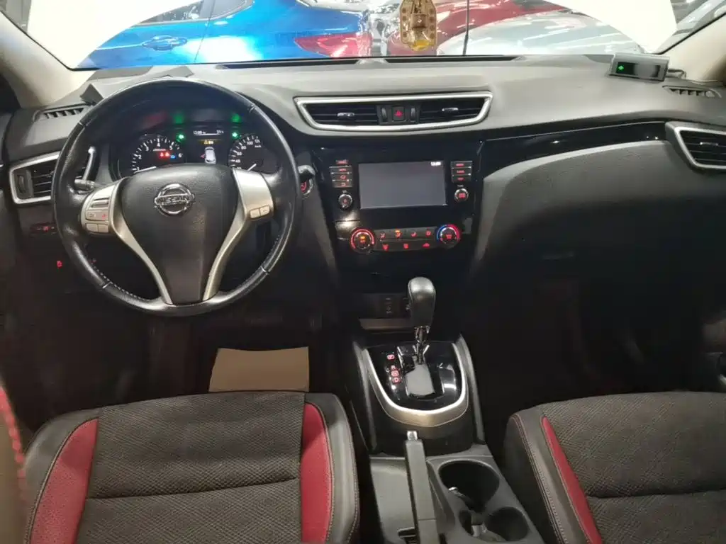 Nissan Qashqai 2018 — фото 10