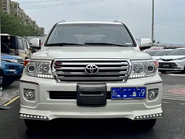Toyota Land Cruiser 2015