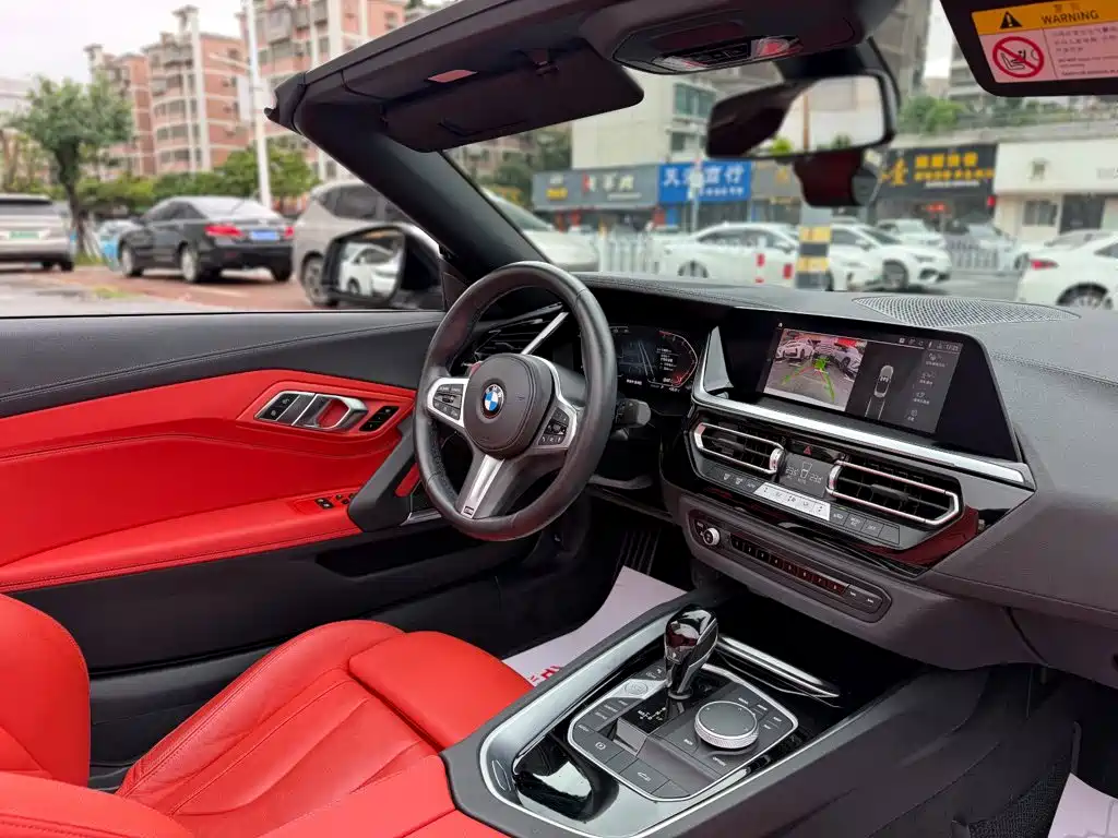 BMW Z4 2022 — фото 15