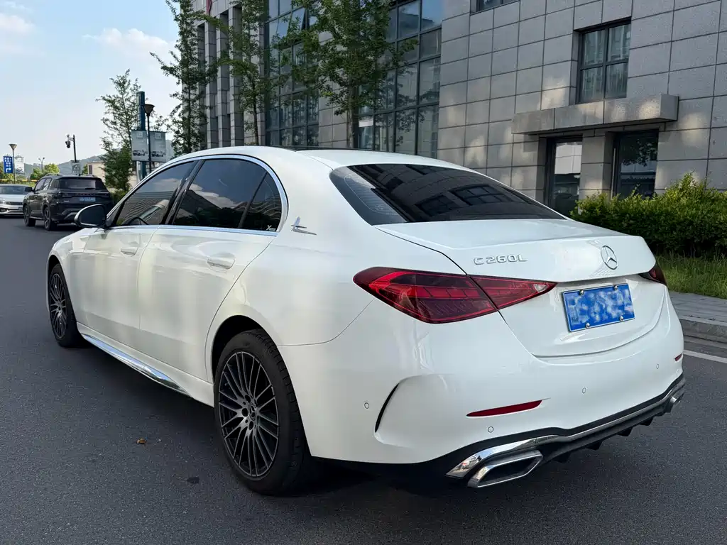 Mercedes-Benz C-Class 2025 — фото 17