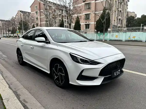 MG MG5 2021