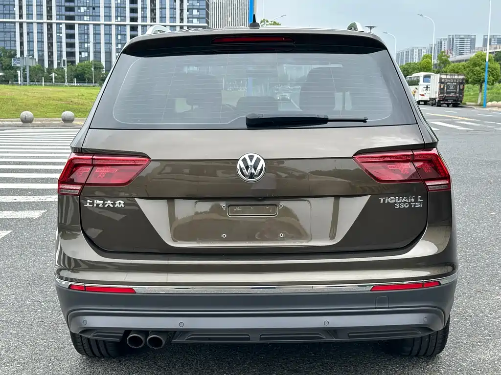 Volkswagen Tiguan L 2018 — фото 4