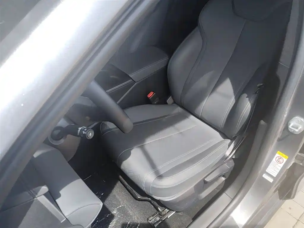 BYD Qin PLUS 2025 — фото 11
