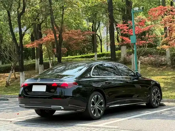 Mercedes-Benz E-Class 2025