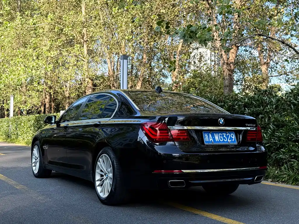 BMW 7 Series 2014 — фото 3