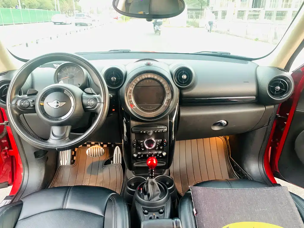 MINI Countryman 2016 — фото 12