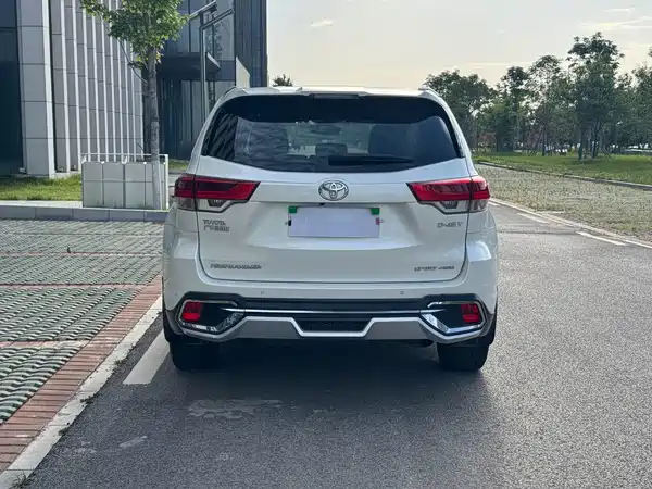 Toyota Highlander 2018