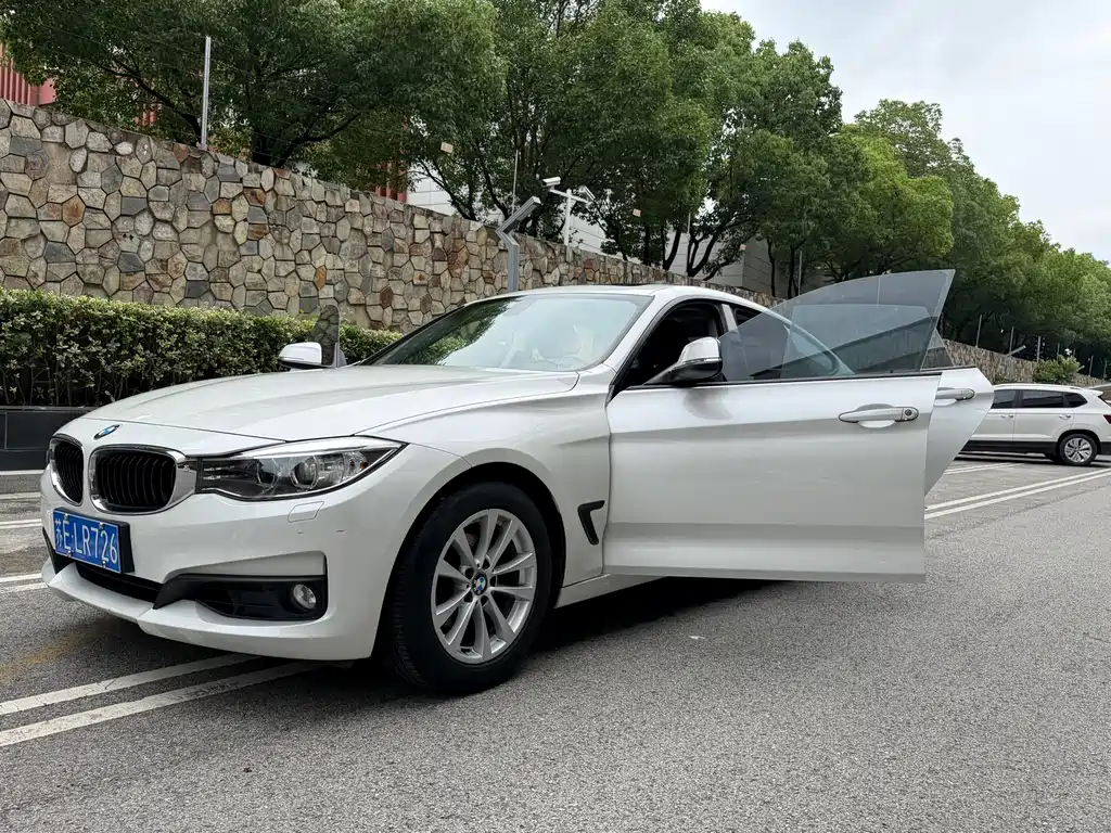 BMW 3 Series GT 2014 — фото 19