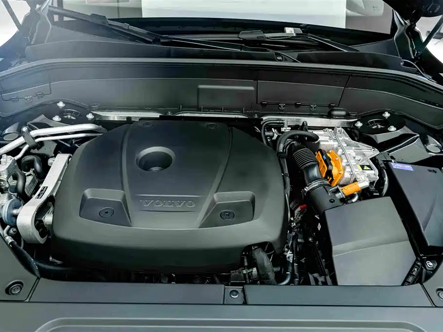 Volvo XC90 Plug-In Hybrid 2026 — фото 25