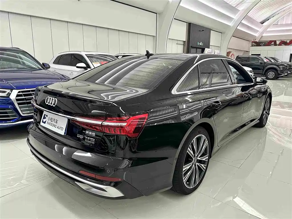 Audi A6L 2025 — фото 19