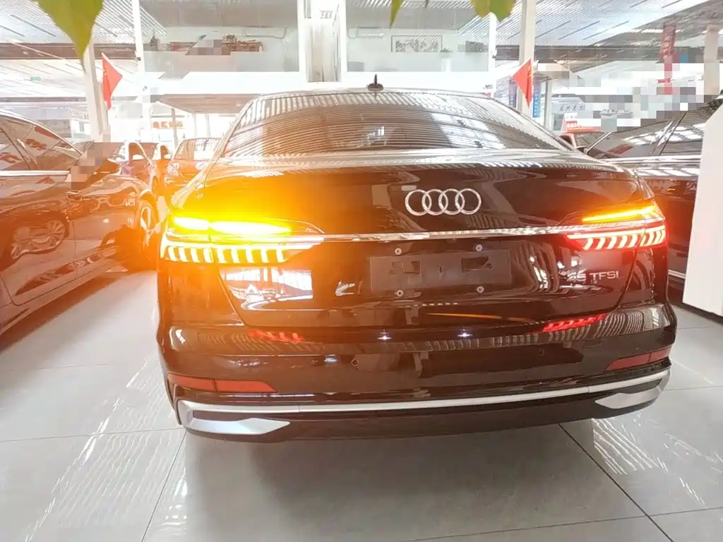 Audi A6L 2021