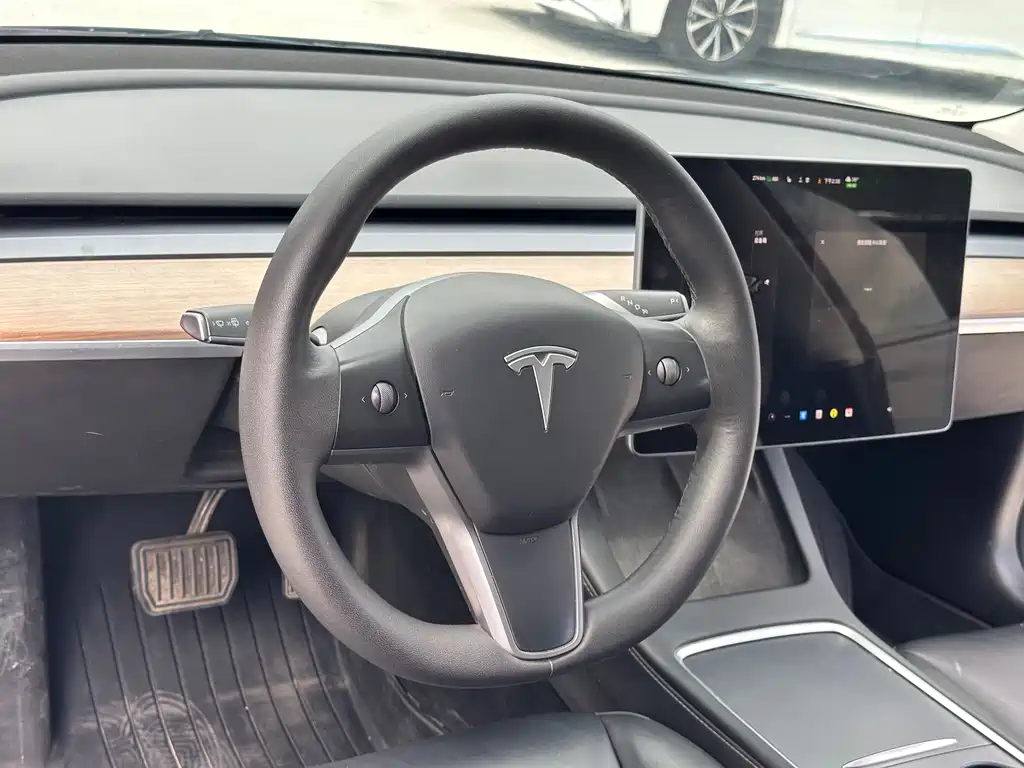 Tesla Model 3 2022 — фото 16