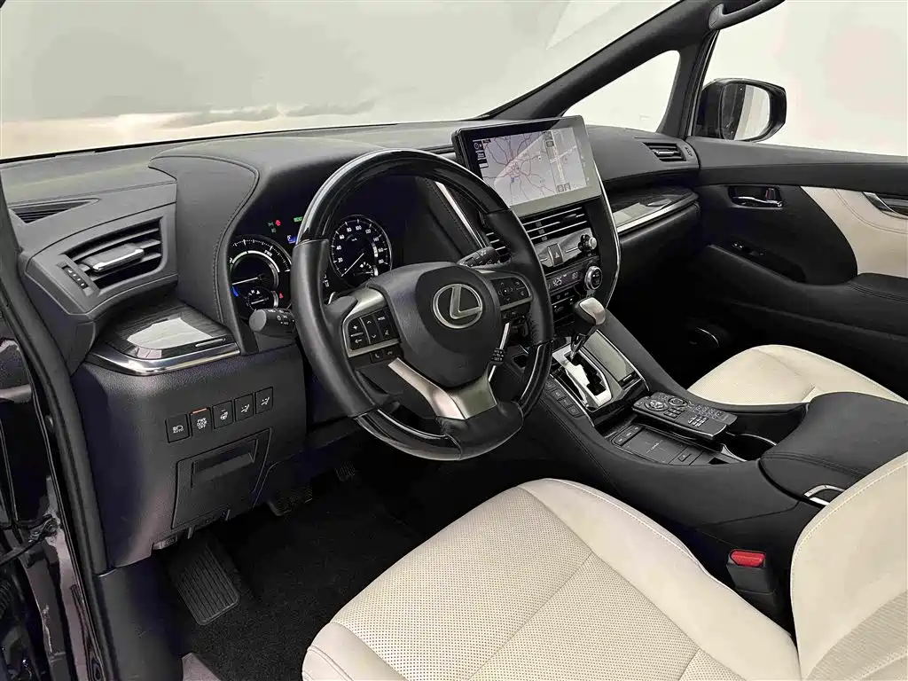 Lexus LM 2023 — фото 14