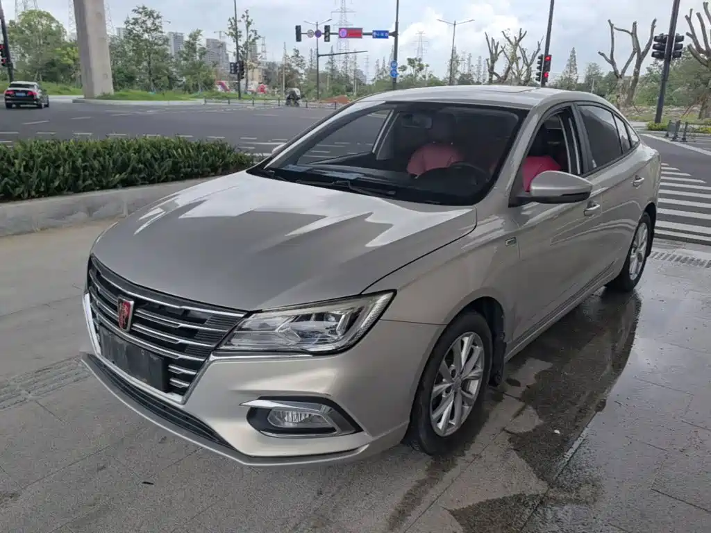 Roewe i5 2019 — фото 1
