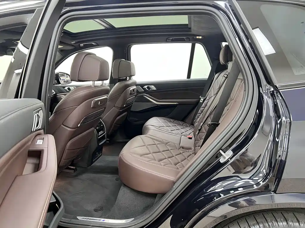 BMW X5 2025 — фото 17