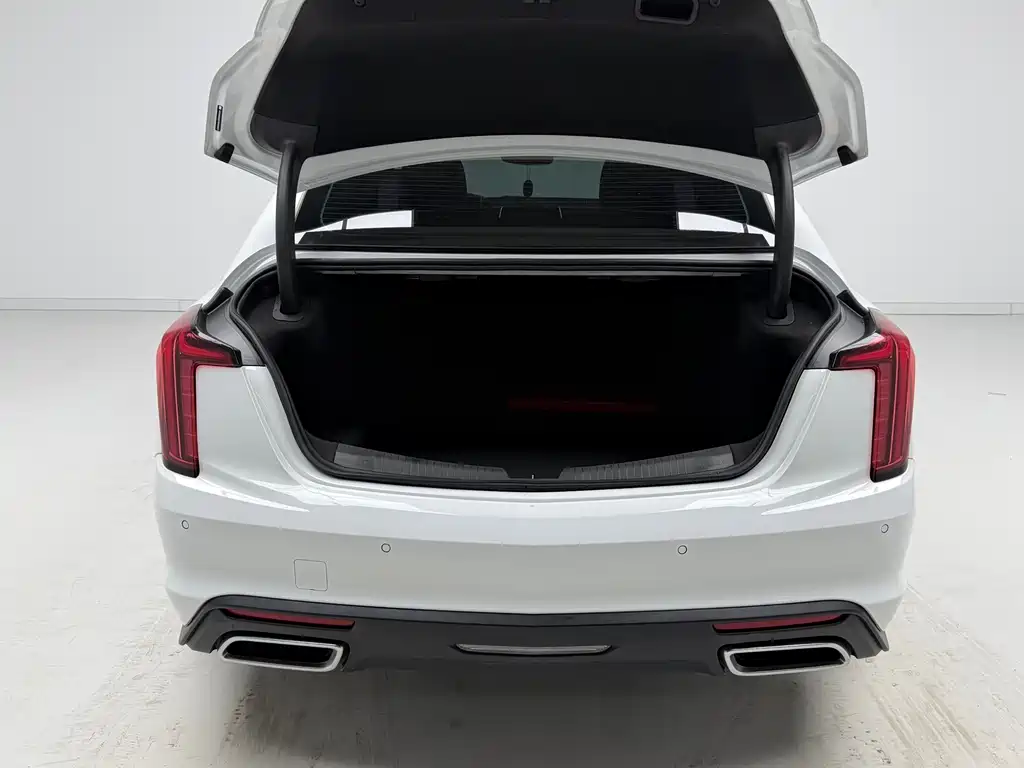 Cadillac CT5 2023 — фото 10