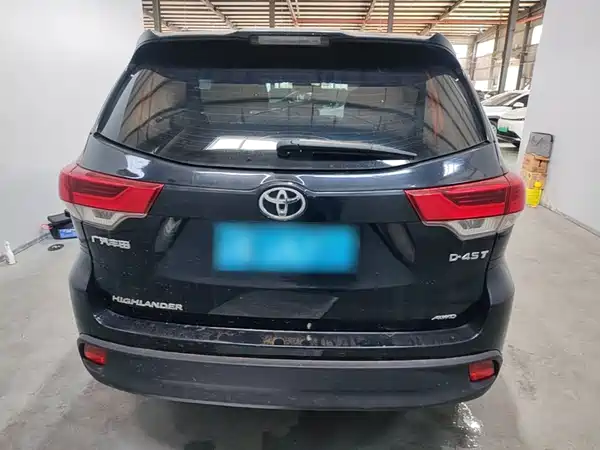 Toyota Highlander 2021