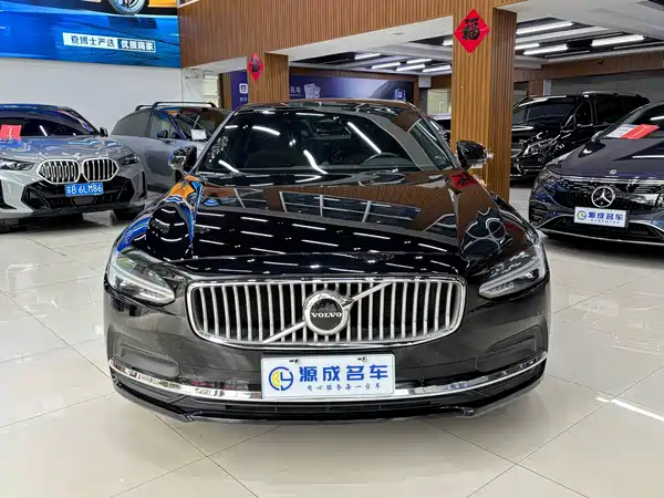 Volvo S90 2022