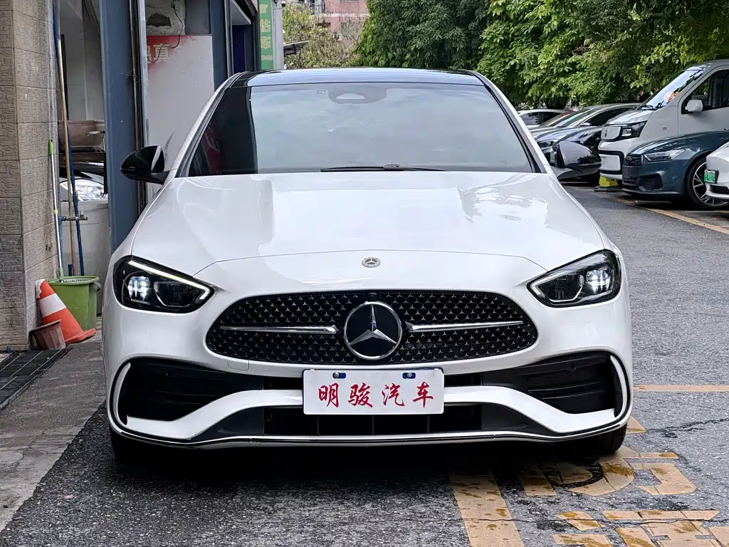 Mercedes-Benz C-Class 2022