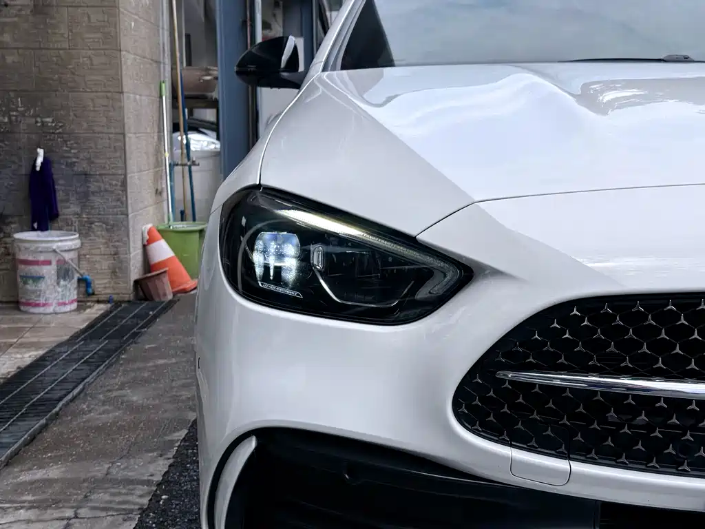 Mercedes-Benz C-Class 2022