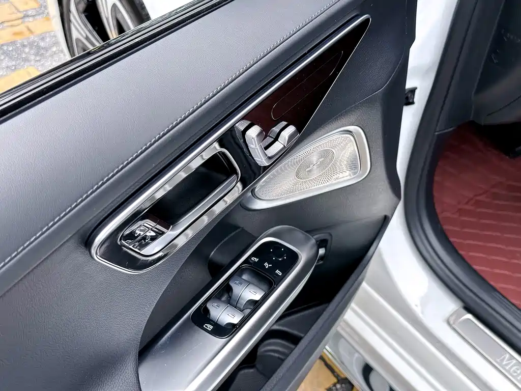 Mercedes-Benz C-Class 2022 — фото 29