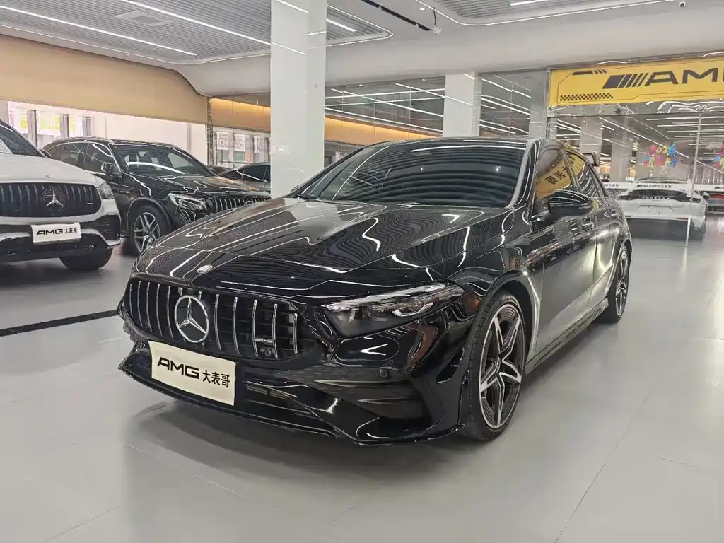 Mercedes-Benz A-Class AMG 2024 — фото 1