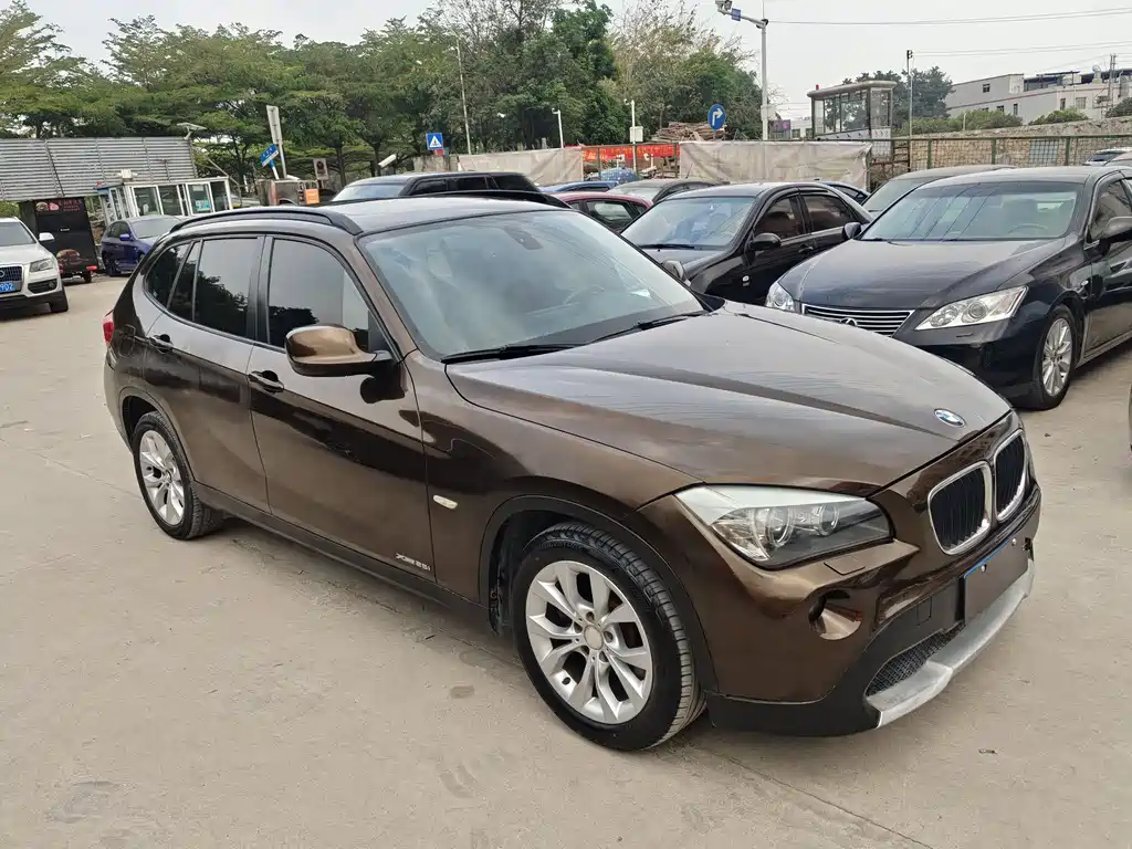 BMW X1 2011 — фото 15