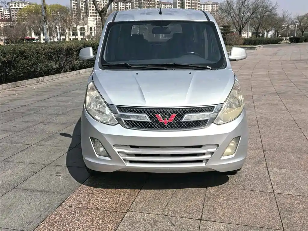 Wuling Rongguang V 2016 — фото 2
