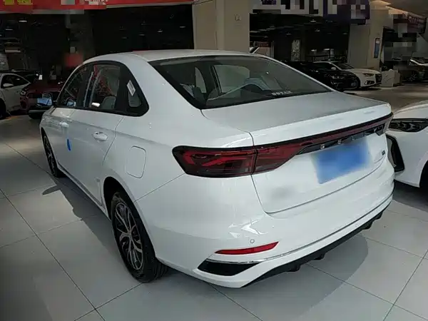 Geely Emgrand 2026