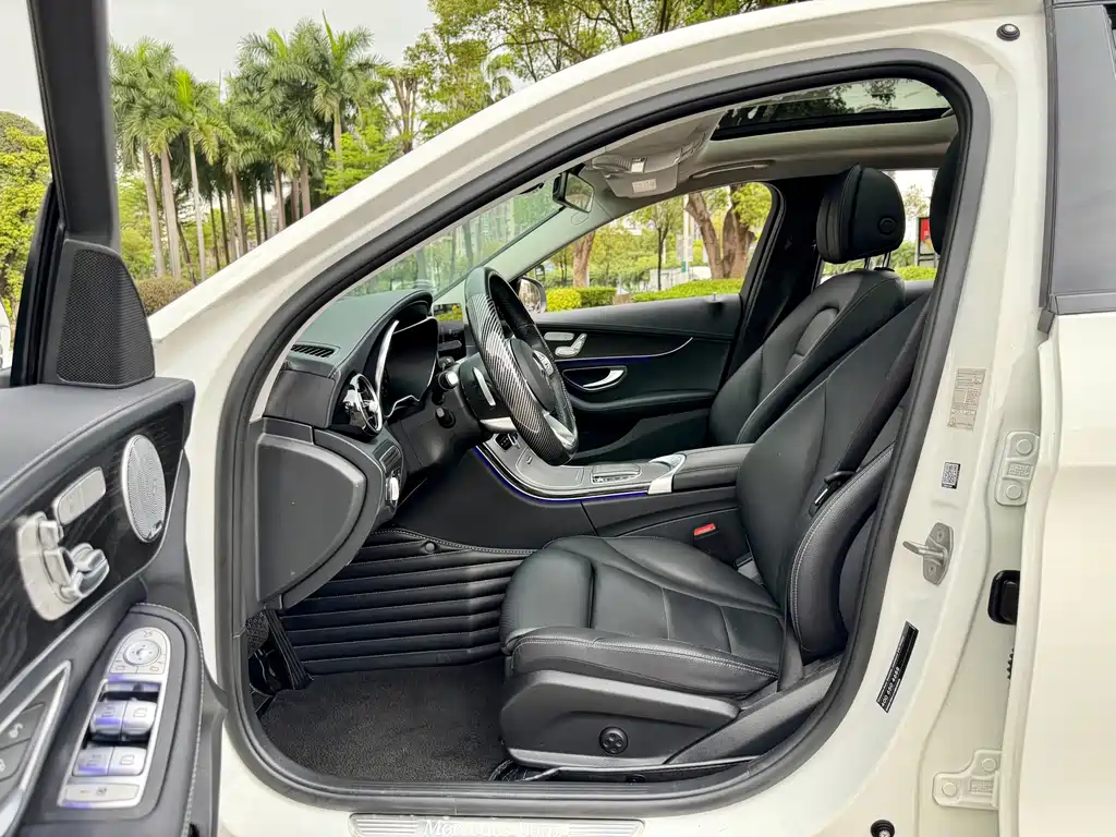 Mercedes-Benz C-Class 2022 — фото 16