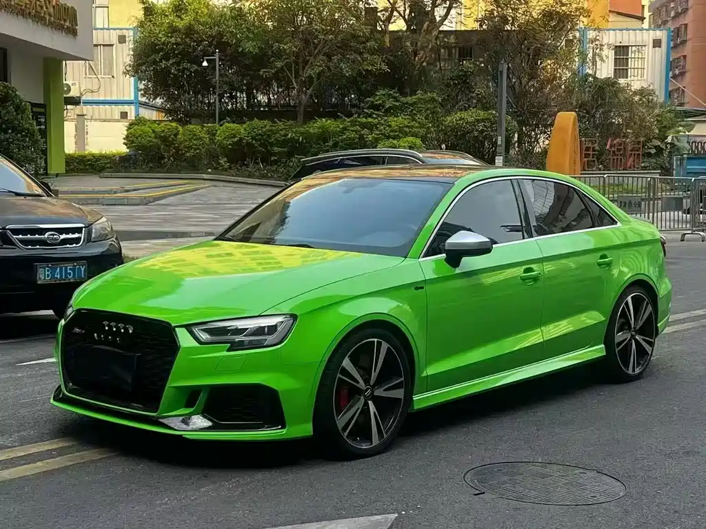 Audi RS 3 2019 — фото 1