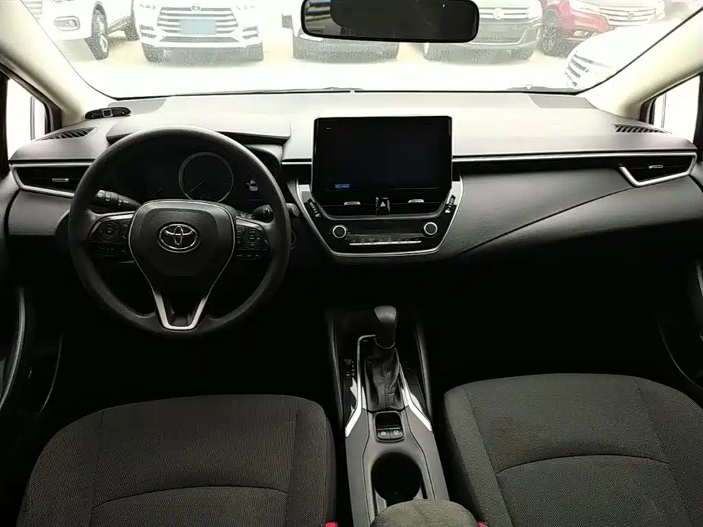 Toyota Corolla 2022 — фото 10