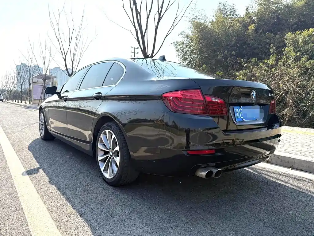 BMW 5 Series 2015 — фото 7