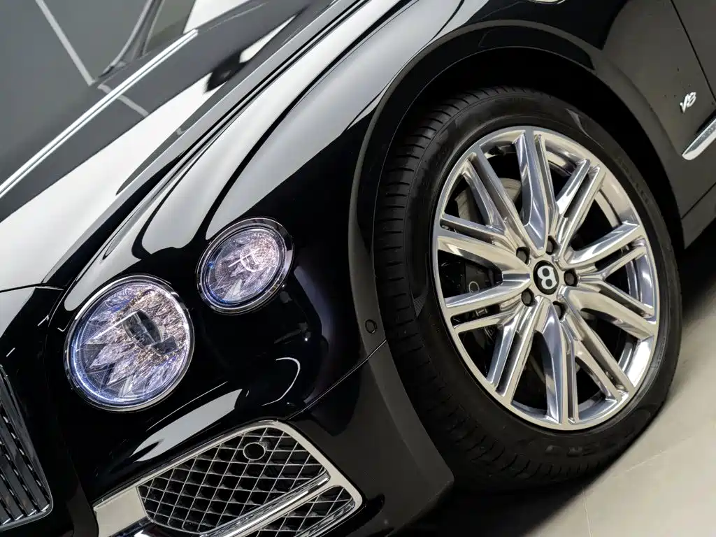 Bentley Flying Spur 2022 — фото 3