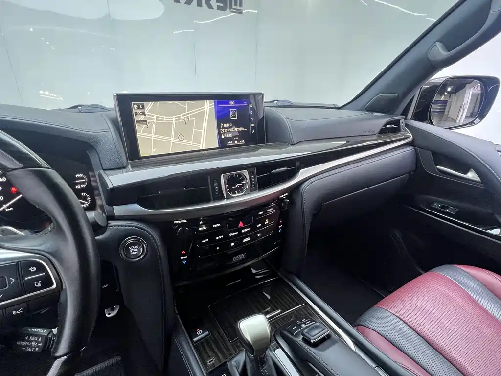 Lexus LX 2019 — фото 19