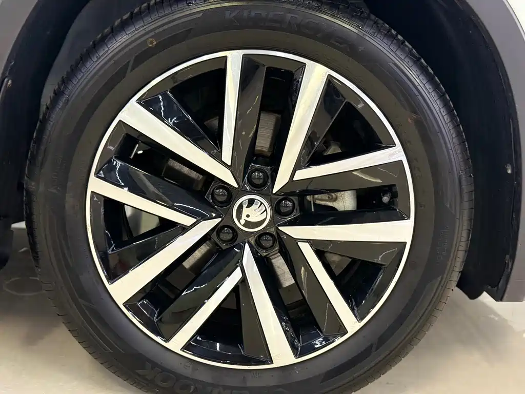 Skoda Kamiq 2023 — фото 26