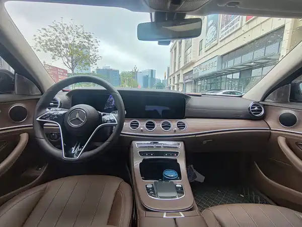 Mercedes-Benz E-Class 2021