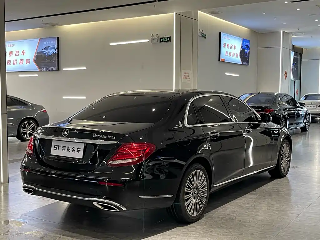 Mercedes-Benz E-Class 2020 — фото 11
