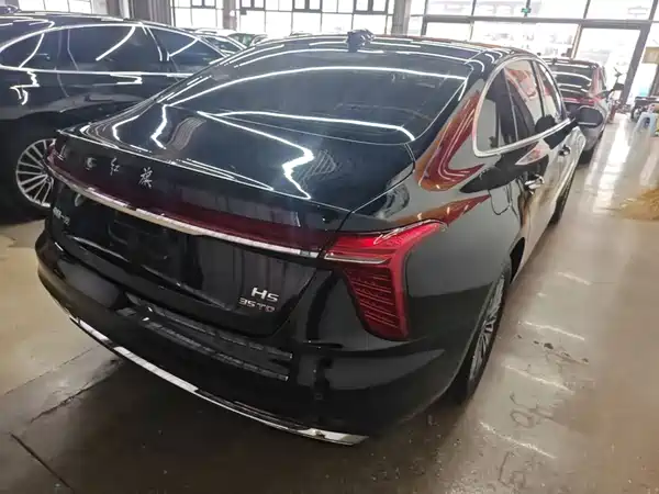 Hongqi H5 2025