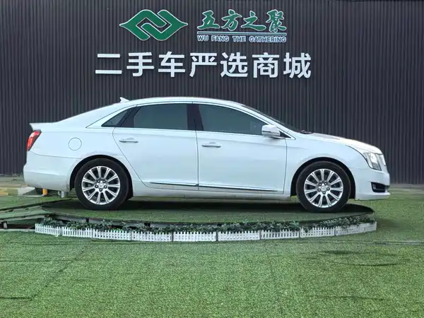 Cadillac XTS 2016