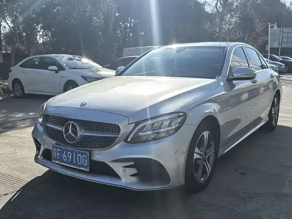 Mercedes-Benz C-Class 2019