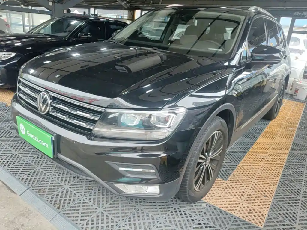 Volkswagen Tiguan L 2021 — фото 2