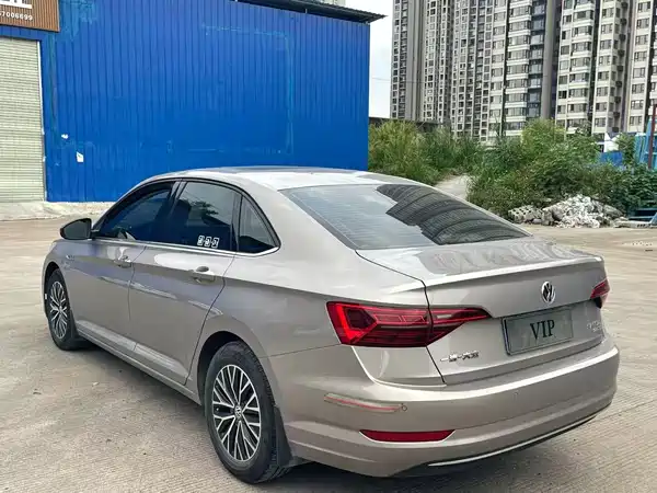 Volkswagen Sagitar 2020
