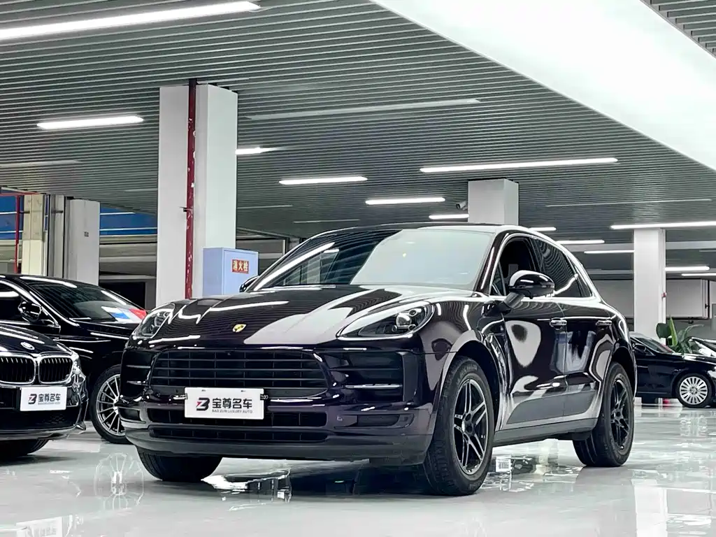 Porsche Macan 2020 — фото 1
