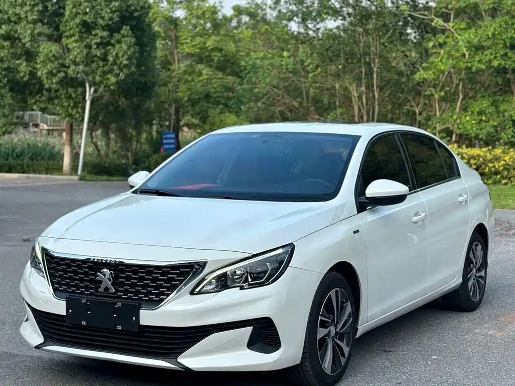 Peugeot 408 2019 — фото 1