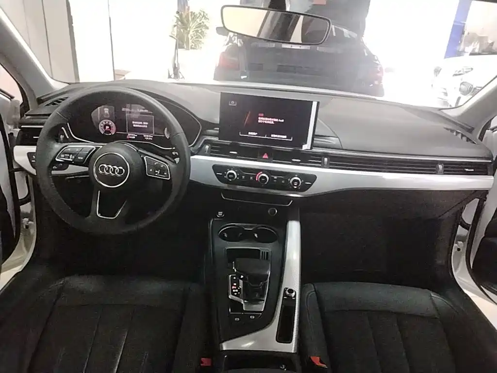 Audi A4L 2020 — фото 10