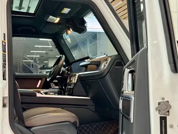 Mercedes-Benz G-Class 2023