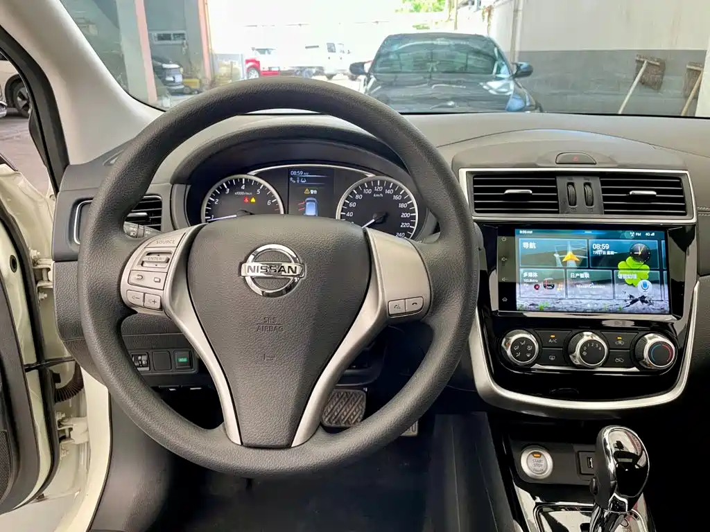 Nissan Tiida 2019 — фото 12