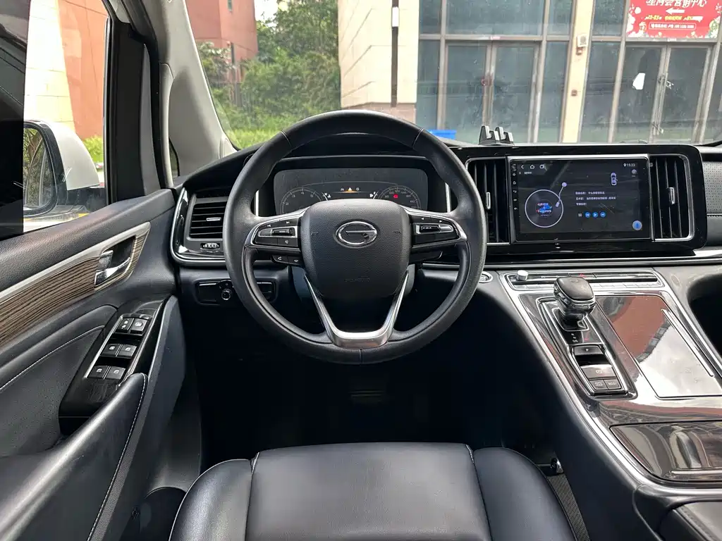 GAC Motor Trumpchi M8 2022 — фото 18